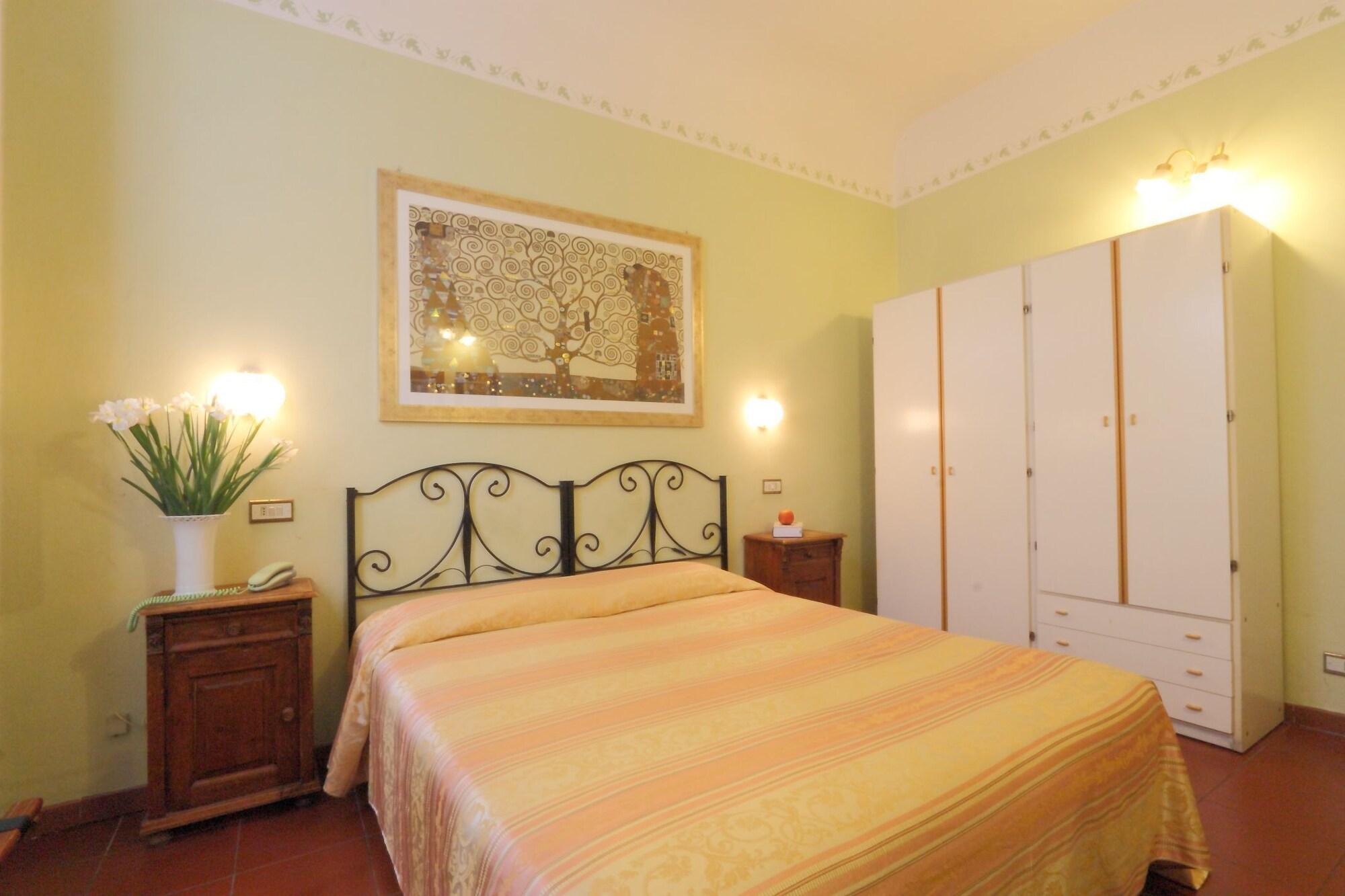 Hotel Genesi Флоренция Екстериор снимка