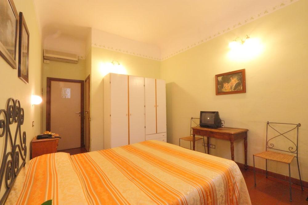 Hotel Genesi Флоренция Екстериор снимка